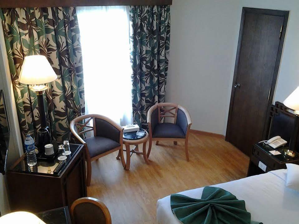 Resta Port Said Hotel Esterno foto